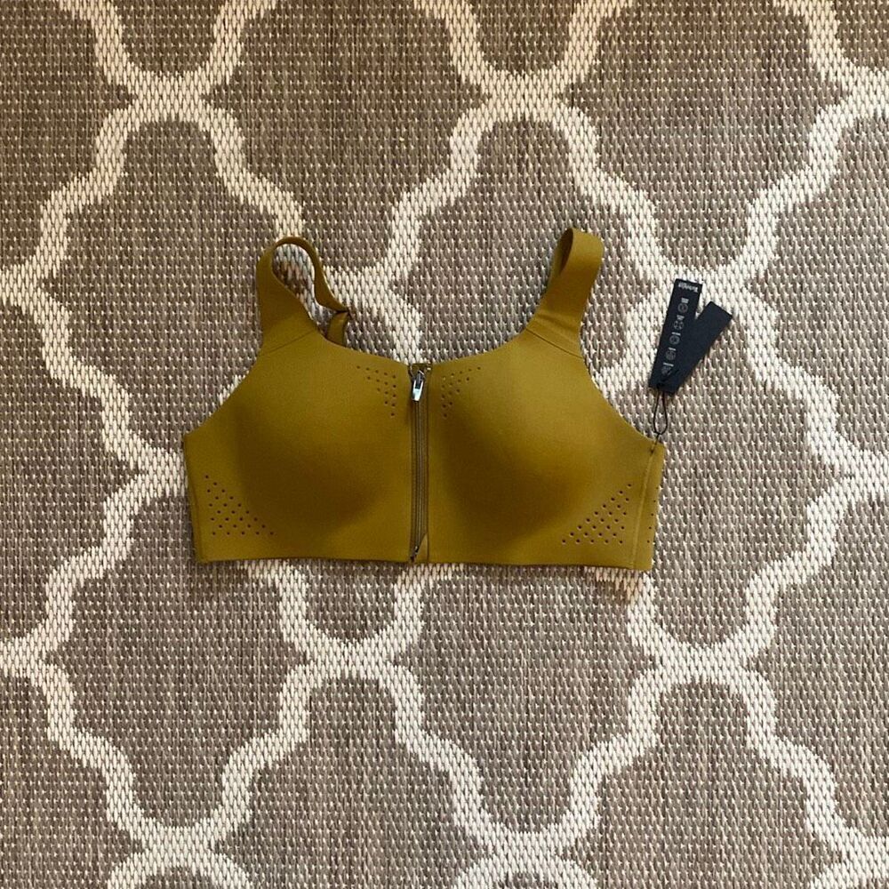 Victoria’s Secret sports bra, featherweight max front close sports bra size 36B